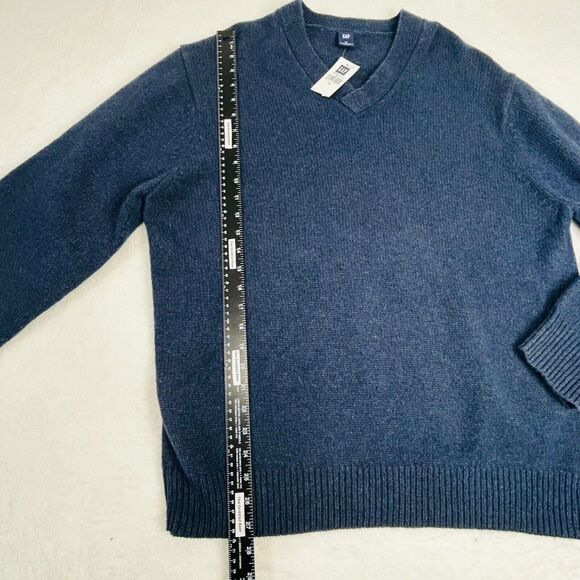NWT Gap Wool Sweater Size XL Navy Blue‎ Angora Patchwork Textured V-Neck Preppy - Picture 11 of 16